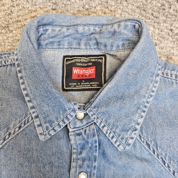 Vintage Wrangler Mens Long Sleeve Denim Western Shirt Light Wash Size L - Picture 3 of 7